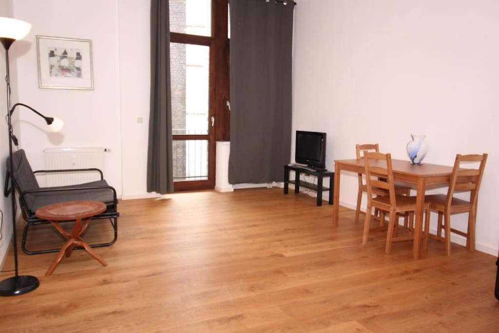 Mainhatten Apartment Frankfurt am Main Kamer foto
